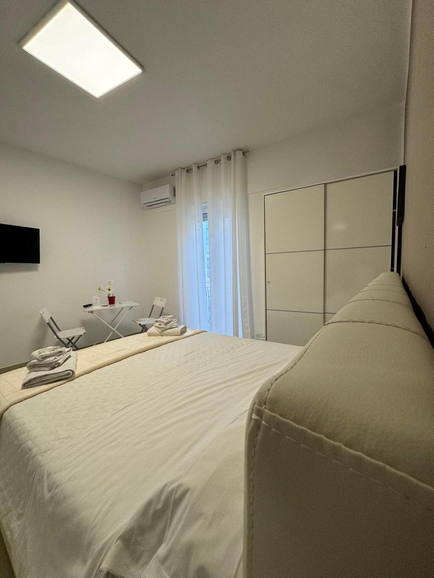 Four Rooms Naxos Giardini Naxos Exterior photo